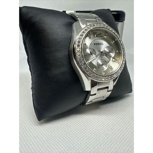 Fossil Riley ES3202 Women's Silver Stainless Steel Analog Dial Watch YAY45 - Picture 3 of 9